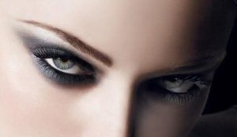 smokey eyes
